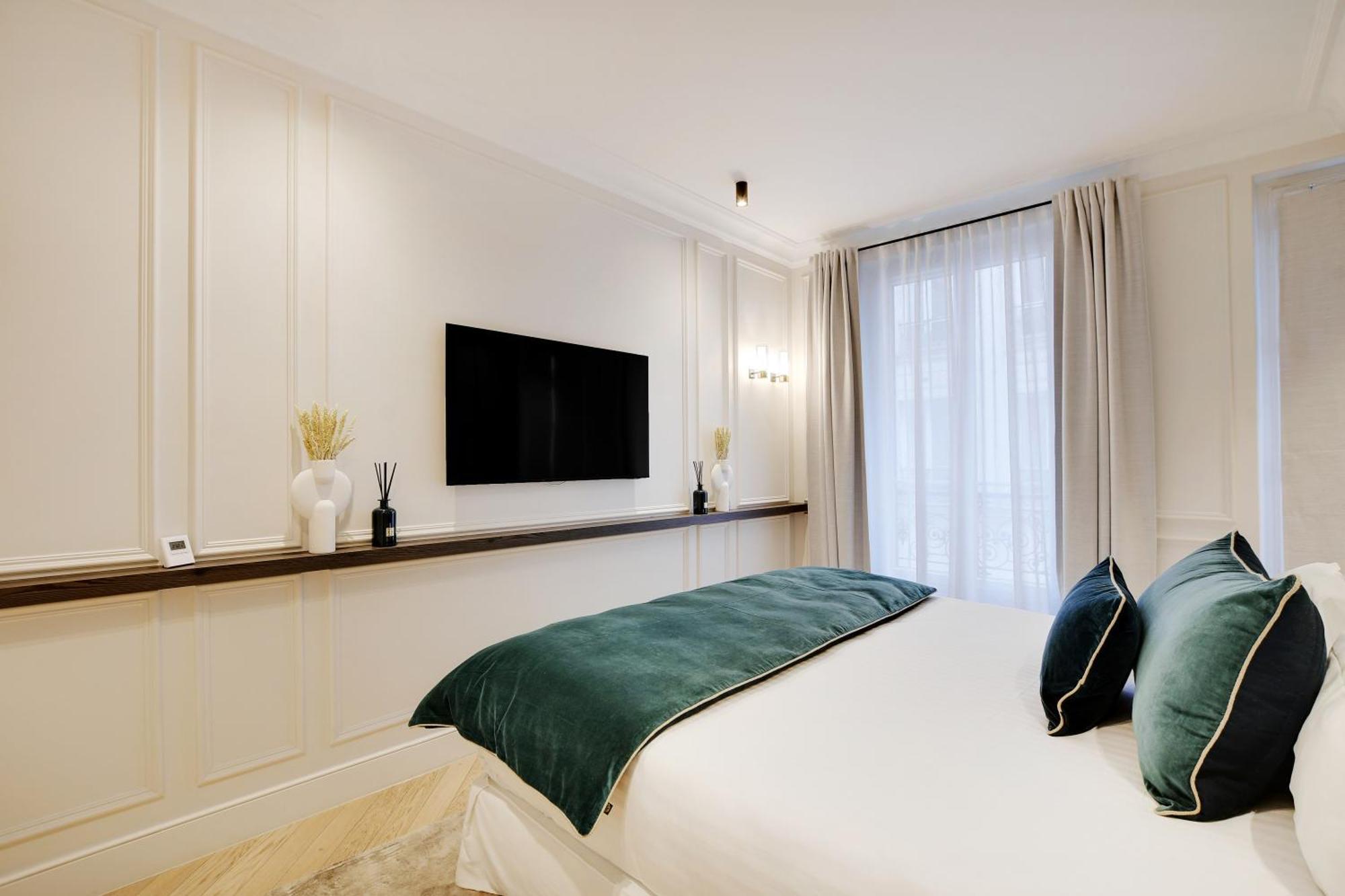 Pick A Flat - Champs Elysées Serviced Apartments París Exterior foto